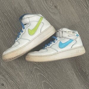 women’s Adidas white custom hand painted sneakers sz 6y fits 7